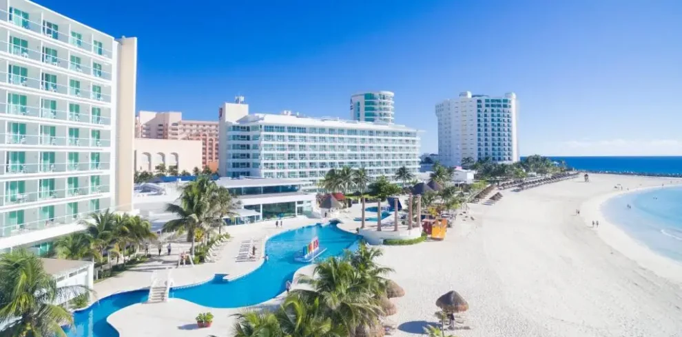 Krystal Cancun Hotel & Resort