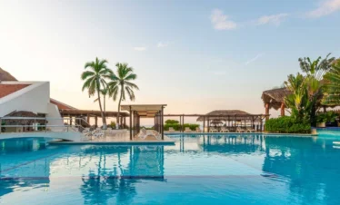 Park Royal Beach Ixtapa