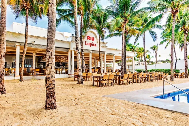 RIU Lupita